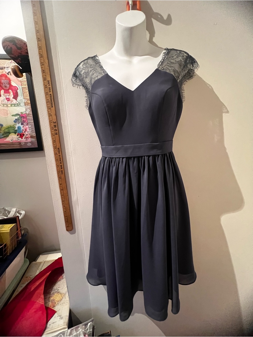 JJs House Navy Lace Cap-Sleeve Midi Dress - Size 2
